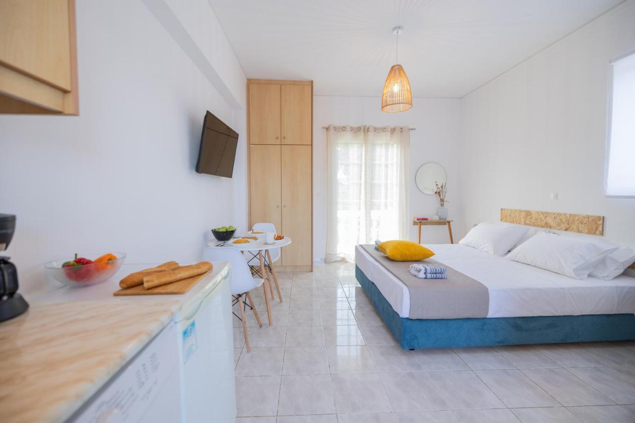 ארגוסטולי White House Studios & Apartments מראה חיצוני תמונה