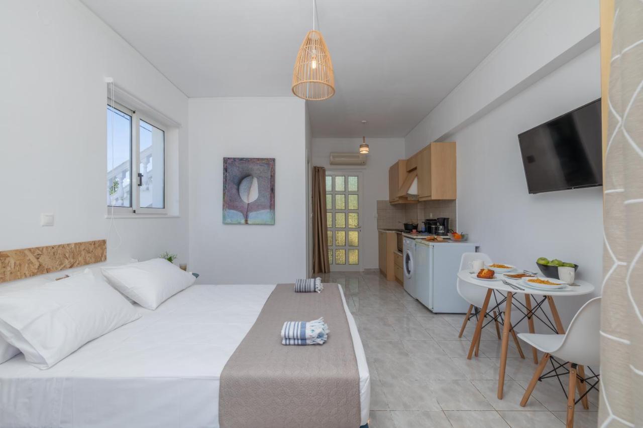ארגוסטולי White House Studios & Apartments מראה חיצוני תמונה